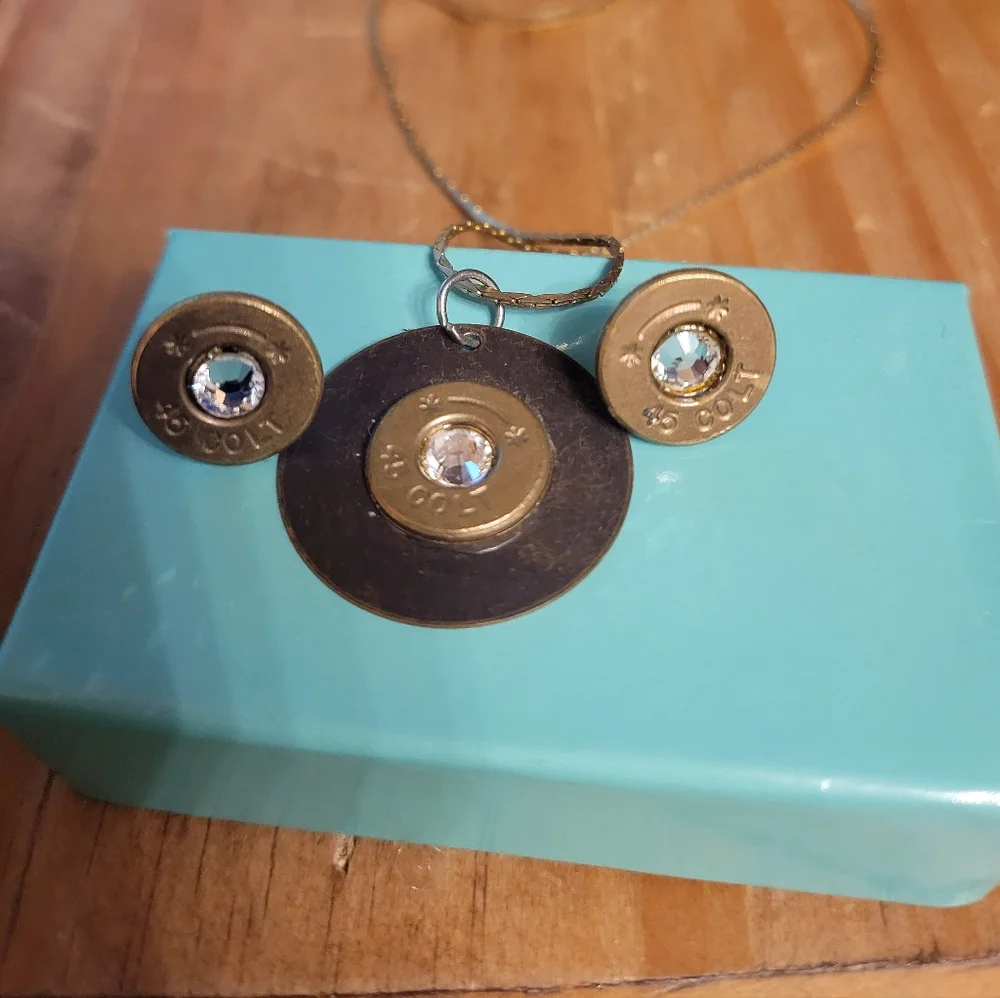 BULLET STUD EARRINGS & NECKLACE SET 45 Colt - SWAROVSKI BIRTHSTONE, Clear April